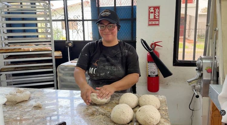 Mortonsâ Kosher Bread Experience